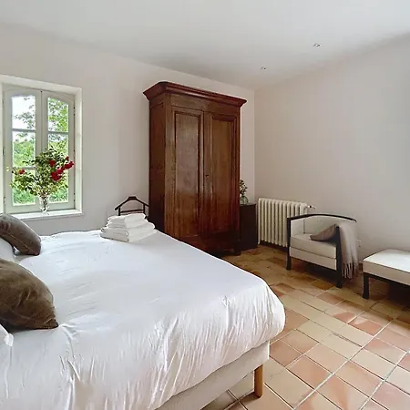 Chateau Du Prieure De Mourgues Bed and Breakfast Pierrerue (Herault)